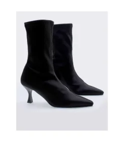Botin Tacón Lola 2207 Negro