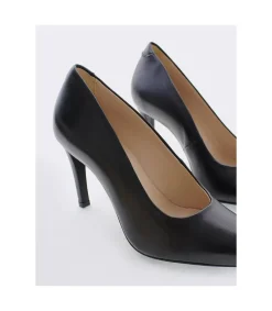 Zapato Lola 202024H3 Negro Suela Goma